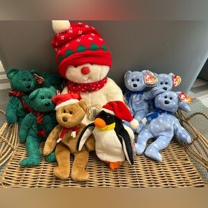 Lot of Ty Beanie Baby-Holiday Christmas Theme